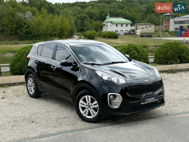 Черный Киа Sportage, объемом двигателя 1.69 л и пробегом 282 тыс. км за 14999 $, фото 2 на Automoto.ua