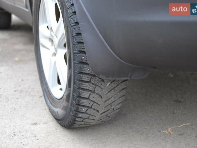 Черный Киа Sportage, объемом двигателя 1.7 л и пробегом 162 тыс. км за 14800 $, фото 12 на Automoto.ua