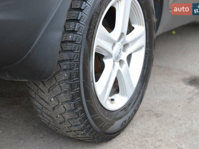 Черный Киа Sportage, объемом двигателя 1.7 л и пробегом 162 тыс. км за 14800 $, фото 13 на Automoto.ua