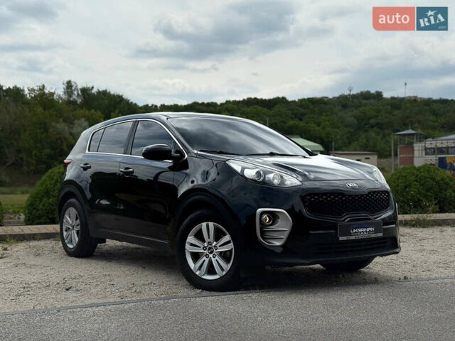 Черный Киа Sportage, объемом двигателя 1.69 л и пробегом 282 тыс. км за 14999 $, фото 1 на Automoto.ua