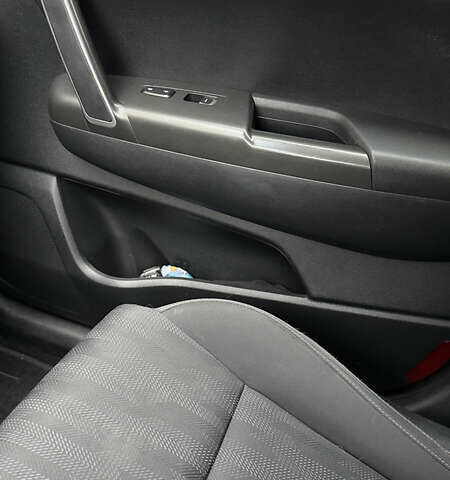 Черный Киа Sportage, объемом двигателя 1.7 л и пробегом 160 тыс. км за 16100 $, фото 14 на Automoto.ua