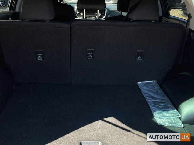 Черный Киа Sportage, объемом двигателя 2.4 л и пробегом 64 тыс. км за 17950 $, фото 14 на Automoto.ua