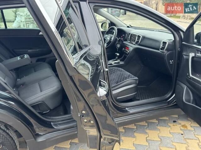 Чорний Кіа Sportage, об'ємом двигуна 1.69 л та пробігом 104 тис. км за 17300 $, фото 34 на Automoto.ua