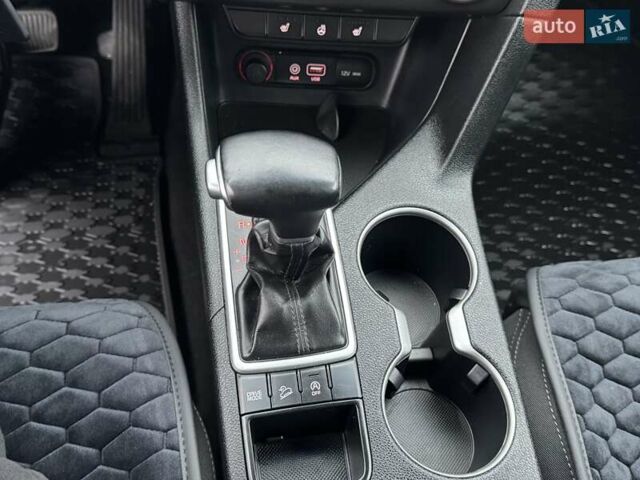 Чорний Кіа Sportage, об'ємом двигуна 1.69 л та пробігом 104 тис. км за 17300 $, фото 27 на Automoto.ua