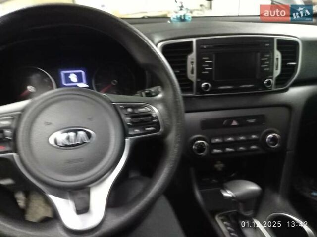 Черный Киа Sportage, объемом двигателя 2.36 л и пробегом 85 тыс. км за 13000 $, фото 13 на Automoto.ua