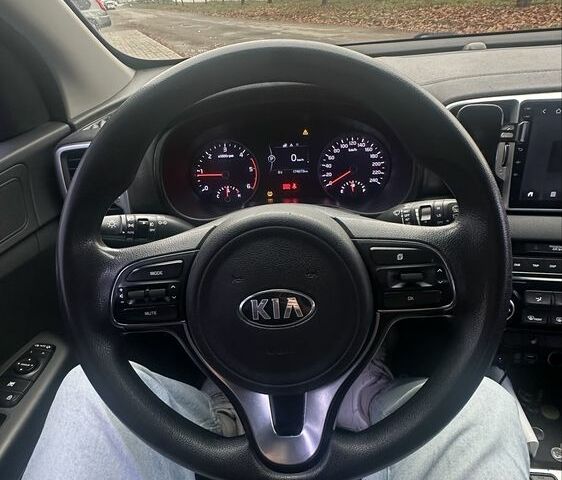Черный Киа Sportage, объемом двигателя 1.7 л и пробегом 170 тыс. км за 16500 $, фото 6 на Automoto.ua