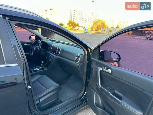 Черный Киа Sportage, объемом двигателя 2 л и пробегом 194 тыс. км за 17800 $, фото 7 на Automoto.ua