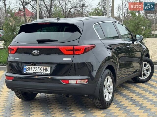 Чорний Кіа Sportage, об'ємом двигуна 1.69 л та пробігом 104 тис. км за 17300 $, фото 44 на Automoto.ua