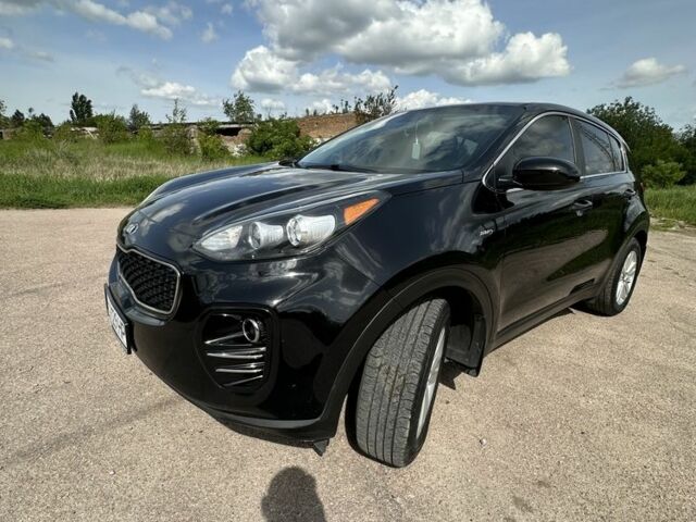 Черный Киа Sportage, объемом двигателя 0.24 л и пробегом 250 тыс. км за 15500 $, фото 3 на Automoto.ua