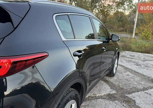 Чорний Кіа Sportage, об'ємом двигуна 1.69 л та пробігом 80 тис. км за 18500 $, фото 40 на Automoto.ua