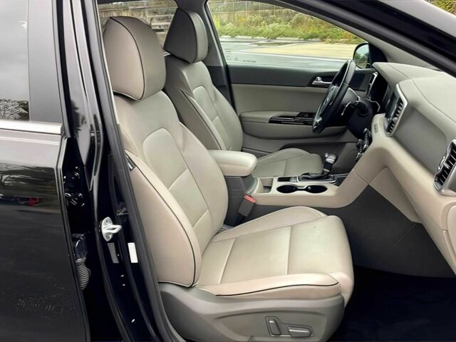 Черный Киа Sportage, объемом двигателя 2 л и пробегом 61 тыс. км за 7000 $, фото 11 на Automoto.ua
