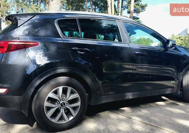 Черный Киа Sportage, объемом двигателя 2 л и пробегом 220 тыс. км за 18300 $, фото 3 на Automoto.ua