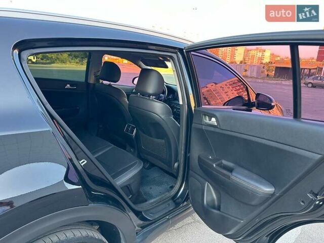 Черный Киа Sportage, объемом двигателя 2 л и пробегом 194 тыс. км за 17800 $, фото 18 на Automoto.ua