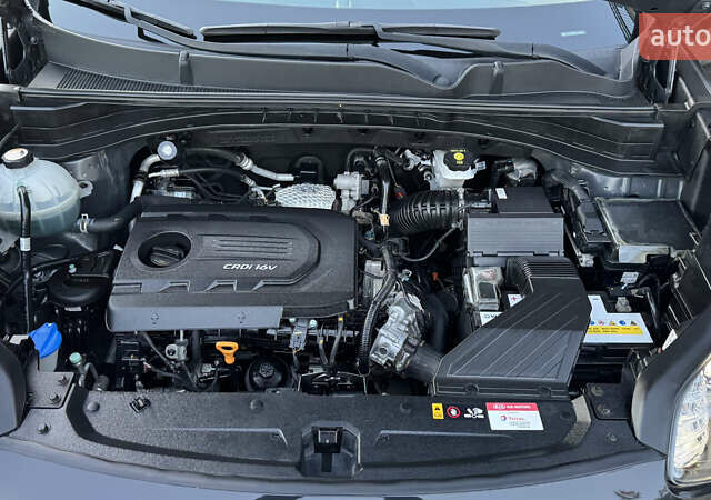 Чорний Кіа Sportage, об'ємом двигуна 1.69 л та пробігом 80 тис. км за 18500 $, фото 70 на Automoto.ua