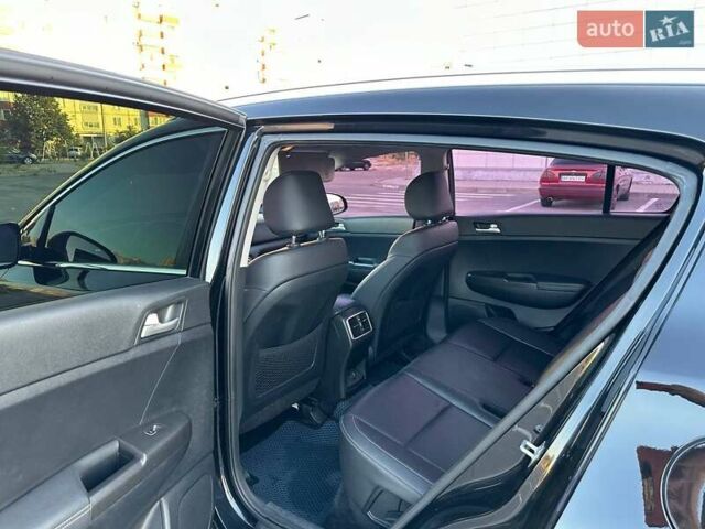 Черный Киа Sportage, объемом двигателя 2 л и пробегом 194 тыс. км за 17800 $, фото 9 на Automoto.ua