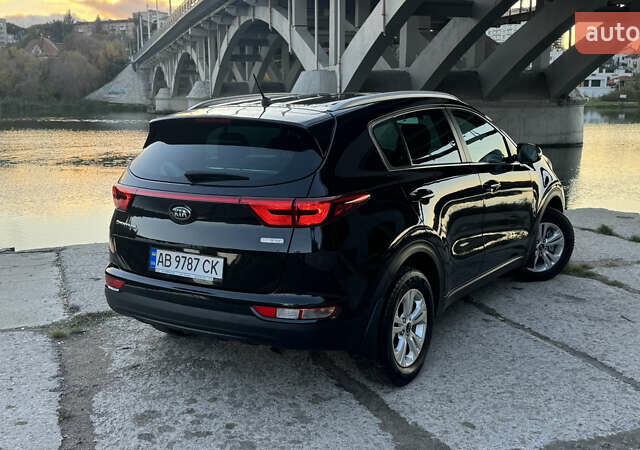 Чорний Кіа Sportage, об'ємом двигуна 1.69 л та пробігом 80 тис. км за 18500 $, фото 10 на Automoto.ua