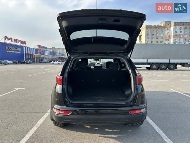 Чорний Кіа Sportage, об'ємом двигуна 2.4 л та пробігом 160 тис. км за 15000 $, фото 54 на Automoto.ua