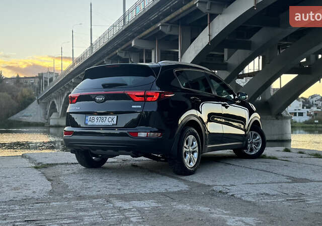 Чорний Кіа Sportage, об'ємом двигуна 1.69 л та пробігом 80 тис. км за 18500 $, фото 5 на Automoto.ua