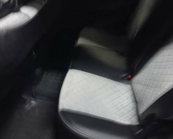 Черный Киа Sportage, объемом двигателя 2.36 л и пробегом 85 тыс. км за 13000 $, фото 7 на Automoto.ua