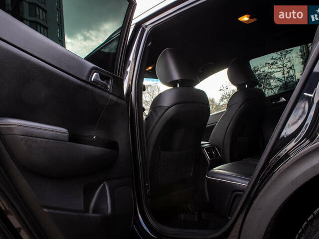 Черный Киа Sportage, объемом двигателя 1.6 л и пробегом 68 тыс. км за 16900 $, фото 61 на Automoto.ua