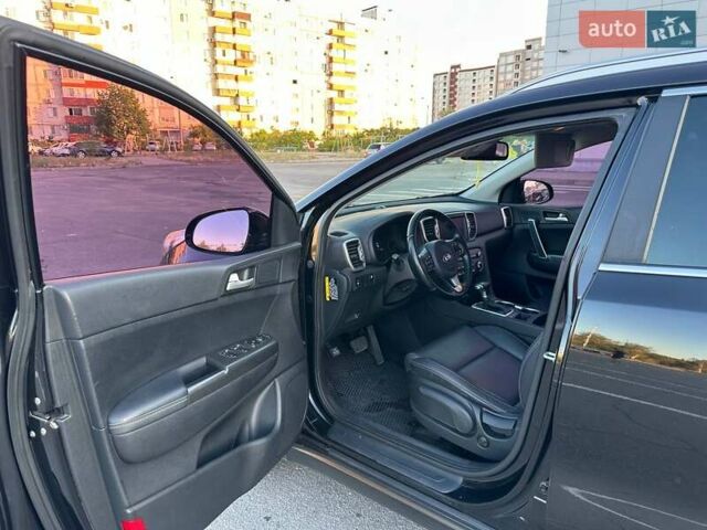 Черный Киа Sportage, объемом двигателя 2 л и пробегом 194 тыс. км за 17800 $, фото 8 на Automoto.ua