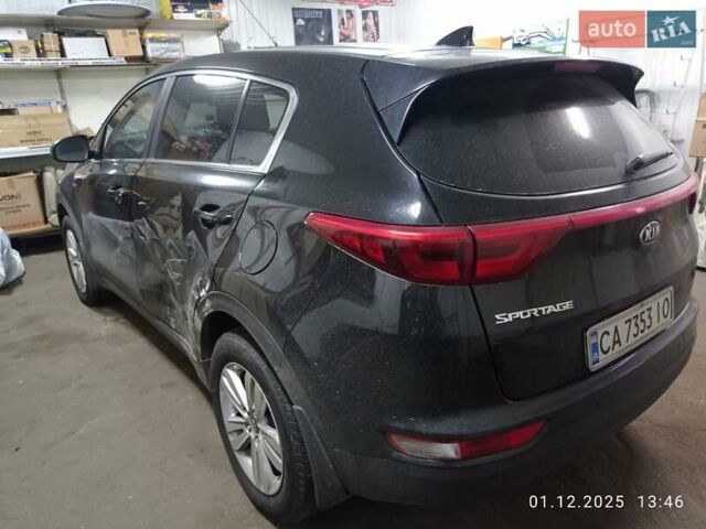 Черный Киа Sportage, объемом двигателя 2.36 л и пробегом 85 тыс. км за 13000 $, фото 6 на Automoto.ua