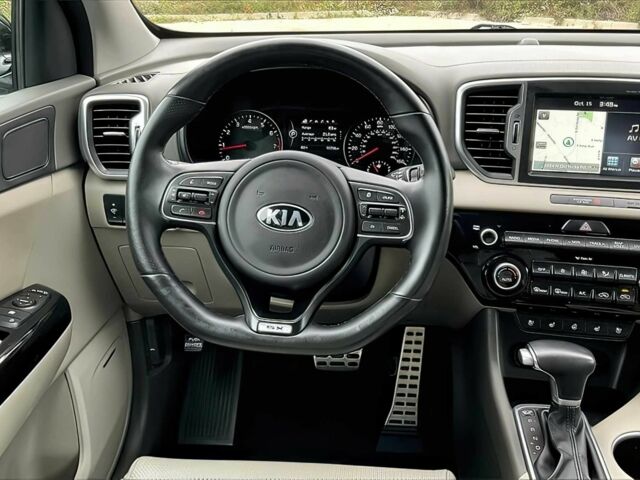 Черный Киа Sportage, объемом двигателя 2 л и пробегом 61 тыс. км за 7000 $, фото 7 на Automoto.ua