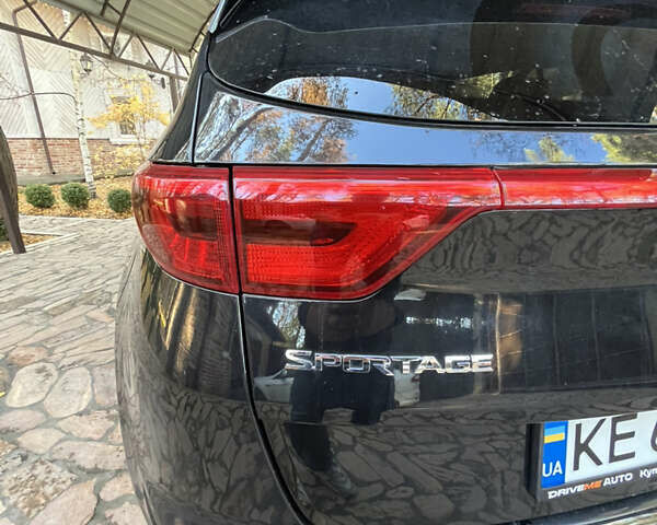 Чорний Кіа Sportage, об'ємом двигуна 2.36 л та пробігом 170 тис. км за 13700 $, фото 5 на Automoto.ua