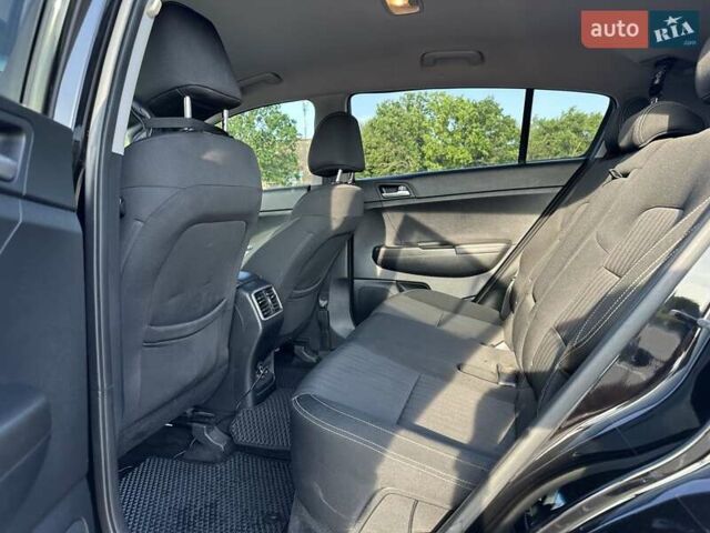 Чорний Кіа Sportage, об'ємом двигуна 2.4 л та пробігом 160 тис. км за 15000 $, фото 33 на Automoto.ua