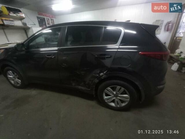Черный Киа Sportage, объемом двигателя 2.36 л и пробегом 85 тыс. км за 13000 $, фото 3 на Automoto.ua
