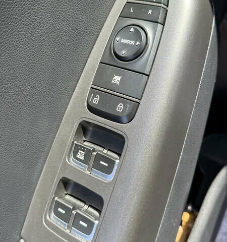 Черный Киа Sportage, объемом двигателя 2 л и пробегом 170 тыс. км за 18500 $, фото 8 на Automoto.ua