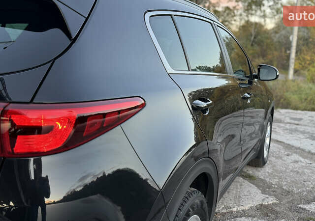 Чорний Кіа Sportage, об'ємом двигуна 1.69 л та пробігом 80 тис. км за 18500 $, фото 38 на Automoto.ua