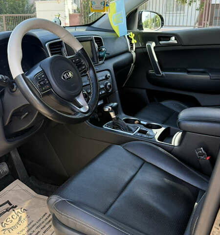 Черный Киа Sportage, объемом двигателя 2 л и пробегом 170 тыс. км за 18500 $, фото 10 на Automoto.ua