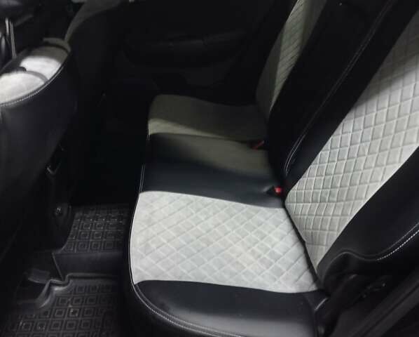 Черный Киа Sportage, объемом двигателя 2.36 л и пробегом 85 тыс. км за 13000 $, фото 9 на Automoto.ua