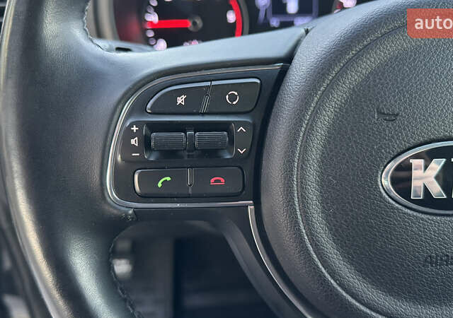 Чорний Кіа Sportage, об'ємом двигуна 1.69 л та пробігом 80 тис. км за 18500 $, фото 55 на Automoto.ua
