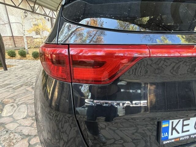 Черный Киа Sportage, объемом двигателя 2.4 л и пробегом 147 тыс. км за 14800 $, фото 5 на Automoto.ua