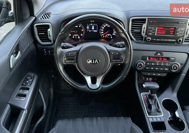 Чорний Кіа Sportage, об'ємом двигуна 1.69 л та пробігом 80 тис. км за 18500 $, фото 60 на Automoto.ua