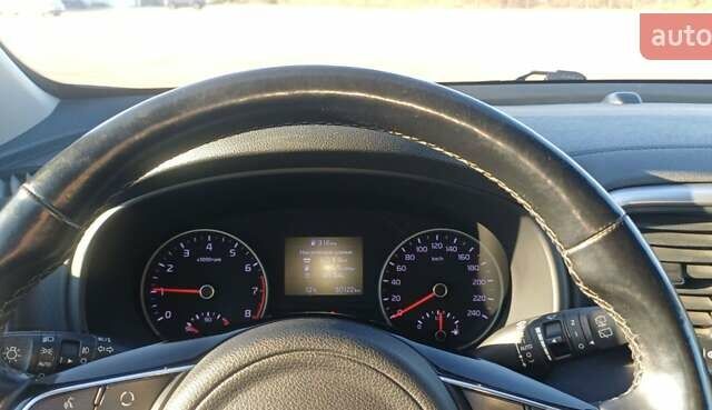 Чорний Кіа Sportage, об'ємом двигуна 1.59 л та пробігом 50 тис. км за 17900 $, фото 5 на Automoto.ua