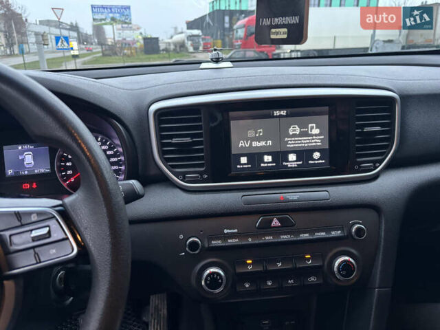Чорний Кіа Sportage, об'ємом двигуна 1.6 л та пробігом 89 тис. км за 17500 $, фото 16 на Automoto.ua