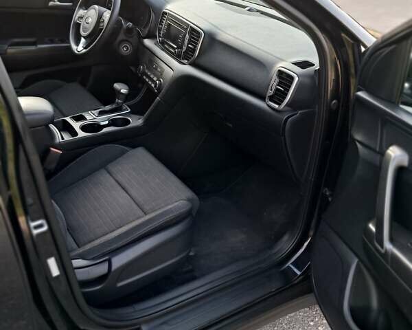 Черный Киа Sportage, объемом двигателя 2.4 л и пробегом 138 тыс. км за 15850 $, фото 16 на Automoto.ua