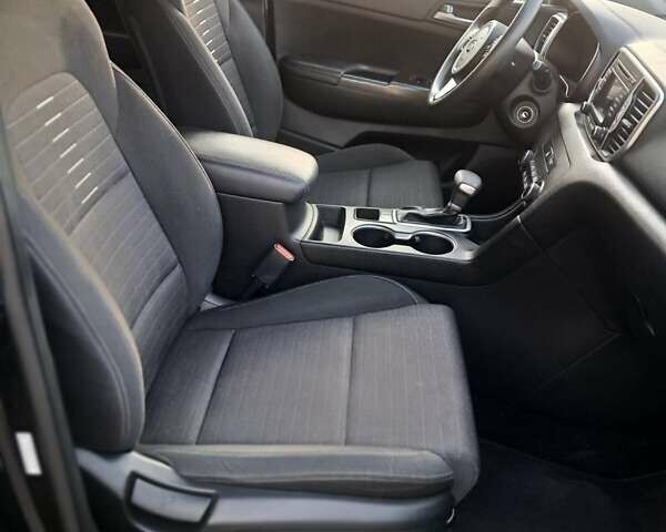 Черный Киа Sportage, объемом двигателя 2.4 л и пробегом 138 тыс. км за 15850 $, фото 8 на Automoto.ua