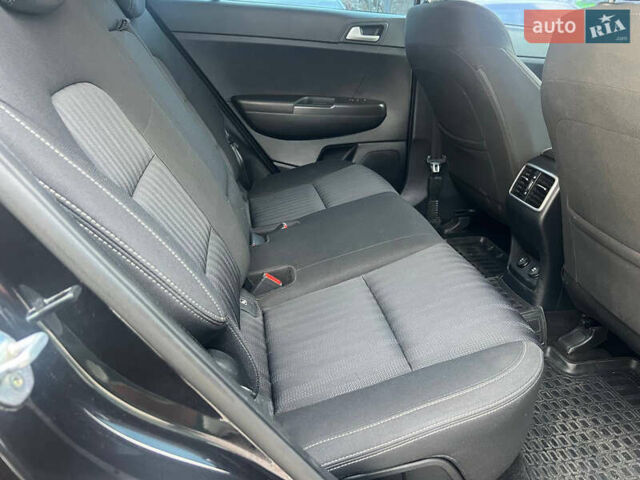 Черный Киа Sportage, объемом двигателя 1.6 л и пробегом 98 тыс. км за 14999 $, фото 9 на Automoto.ua