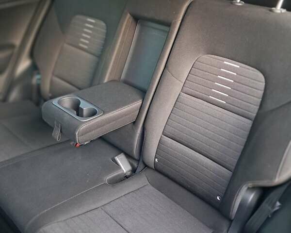 Черный Киа Sportage, объемом двигателя 2.4 л и пробегом 138 тыс. км за 15850 $, фото 12 на Automoto.ua