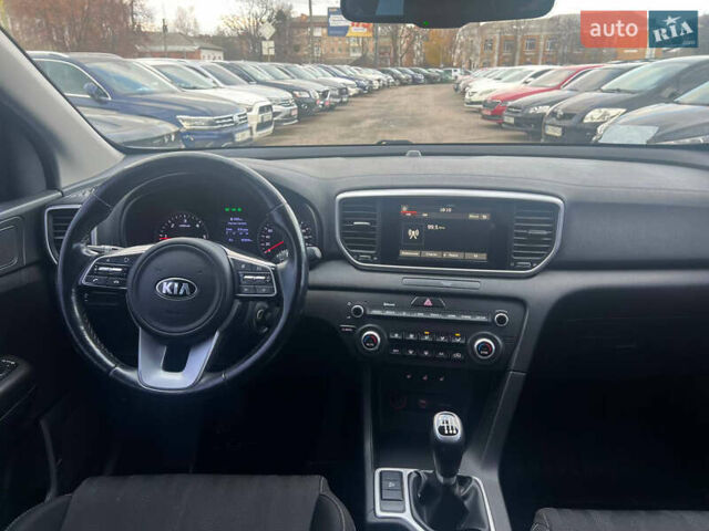 Черный Киа Sportage, объемом двигателя 1.6 л и пробегом 98 тыс. км за 14999 $, фото 11 на Automoto.ua