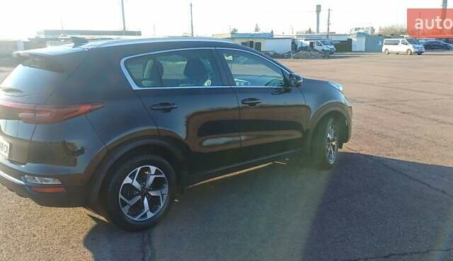 Чорний Кіа Sportage, об'ємом двигуна 1.59 л та пробігом 50 тис. км за 17900 $, фото 2 на Automoto.ua