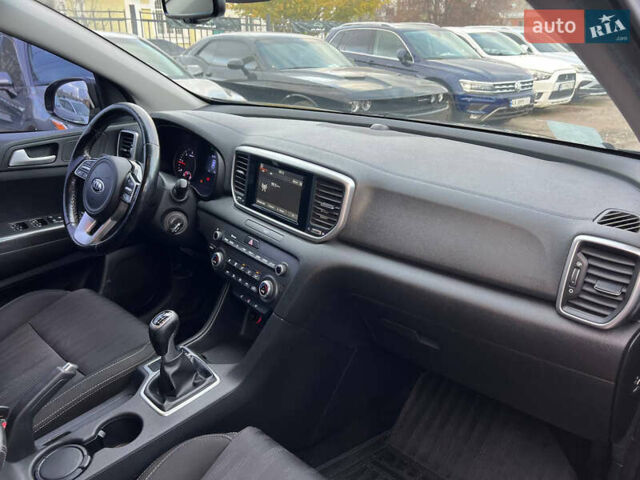 Черный Киа Sportage, объемом двигателя 1.6 л и пробегом 98 тыс. км за 14999 $, фото 14 на Automoto.ua