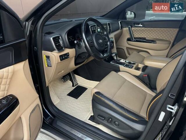 Кіа Sportage 2018 у Києві на Automoto.ua Чорний Кіа Sportage, об'ємом двигуна 2 л та пробігом 43 тис. км за 23500 $, фото 11 на Automoto.ua