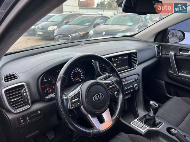 Черный Киа Sportage, объемом двигателя 1.6 л и пробегом 98 тыс. км за 14999 $, фото 17 на Automoto.ua