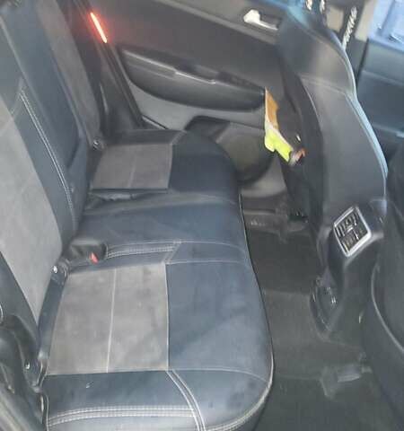 Чорний Кіа Sportage, об'ємом двигуна 1.59 л та пробігом 80 тис. км за 18500 $, фото 14 на Automoto.ua