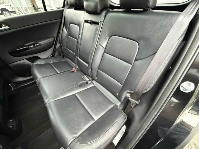 Черный Киа Sportage, объемом двигателя 2.4 л и пробегом 45 тыс. км за 11100 $, фото 11 на Automoto.ua